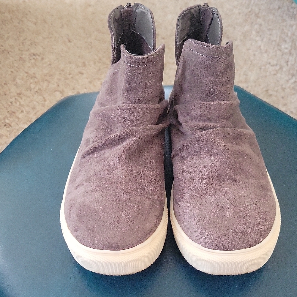 Very G Brown Suede Slip-On Platforms 7.5